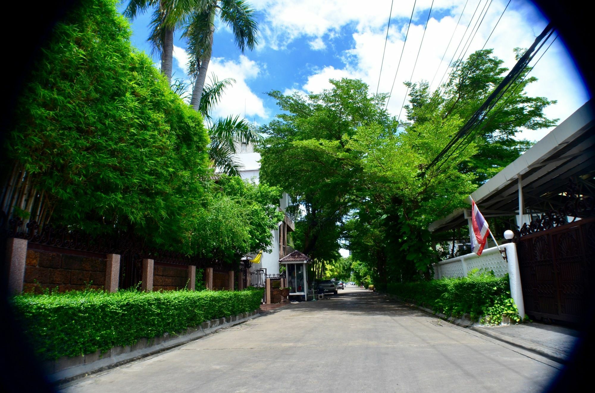 4 Bedroom House At Skytrain Bangkok Exterior foto